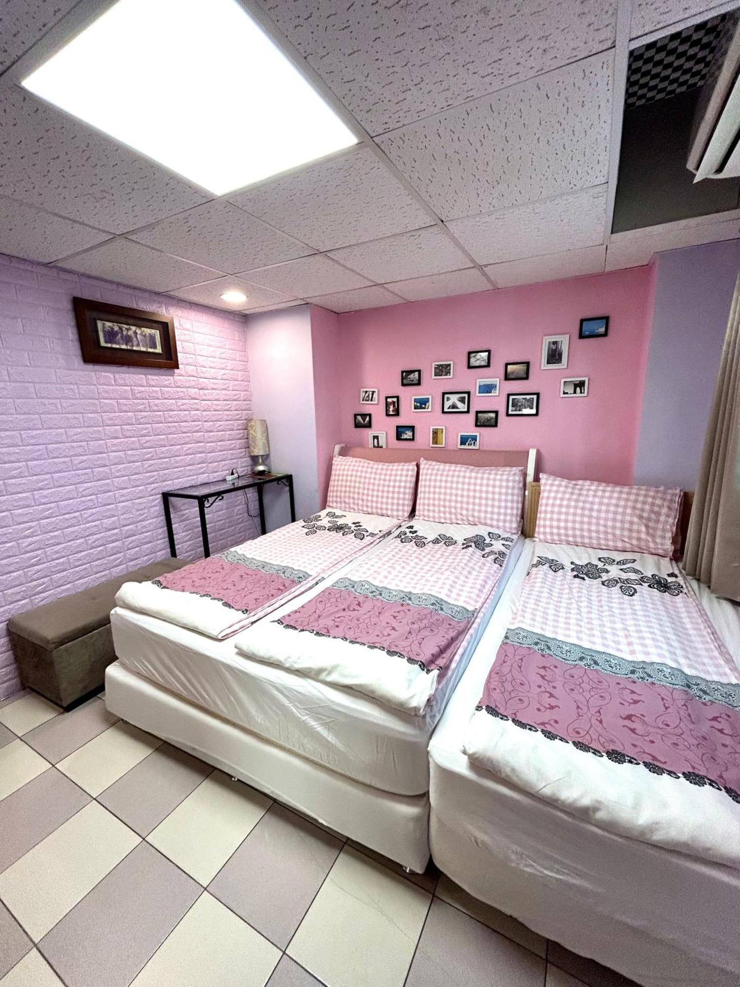 Taipei Triple Tiger Inn מראה חיצוני תמונה